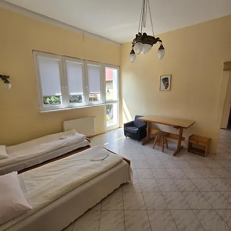 Wind Caroline Gæstehus 3*