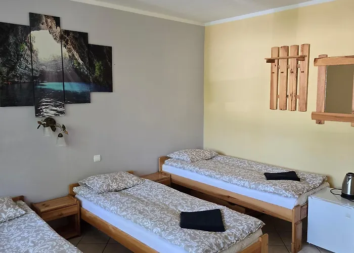 Wind Caroline بيت ضيافة 3*